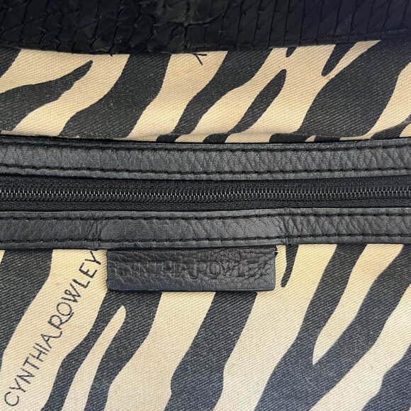 Cynthia Rowley Black Snake Reptile Textured Leather Chain Link Hobo Shoulder Bag - Picture 9 of 9